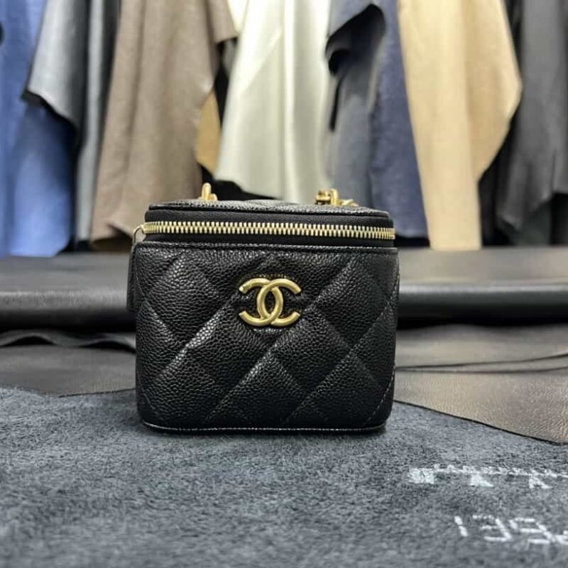 CHANEL 23P爱心链条小盒子 AP3203
