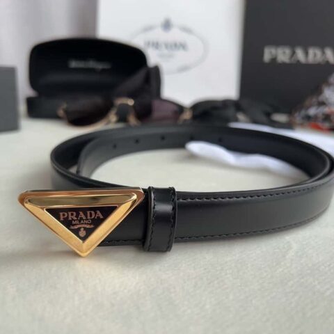 PRADA普拉达   金属搭扣呈现标志性三角形徽标女款2.0cm腰带