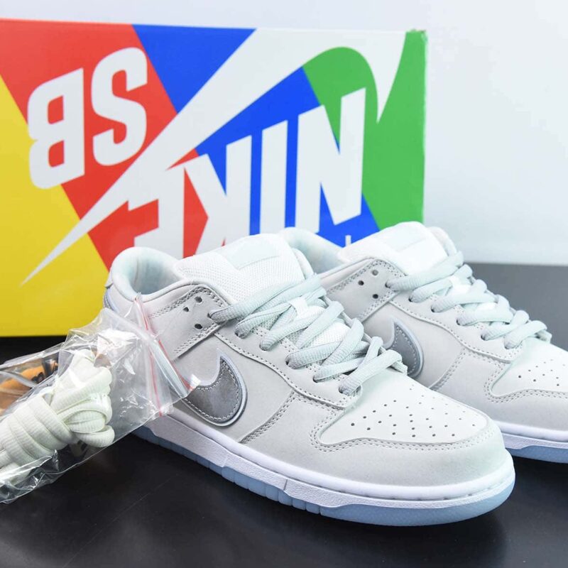 Nike SB Dunk Low "White Lobster" 白龙虾低帮运动鞋 货号:FD8876 100