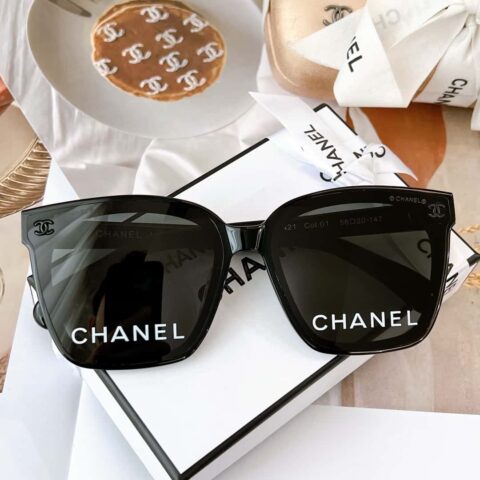 CHANEL香奈儿双C logo女士太阳眼镜