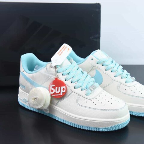 Nike Air Force 1 07 Low “米天蓝”supreme联名空军一号低帮休闲板鞋 3M反光货号:SU0220-002