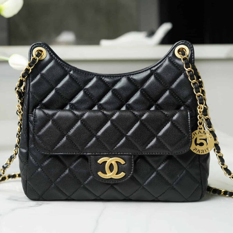CHANEL 23𝑪早春度假系列 天猫精灵 球纹 中号 AS3690