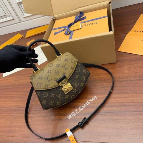 Louis Vuitton M46548 Tilsitt 手袋