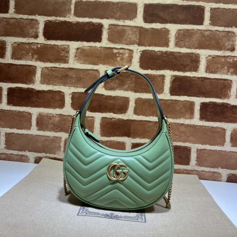 GUCCI古驰GG Marmont系列半月造型迷你手袋699514