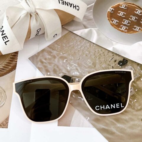 CHANEL香奈儿单logo镜面太阳眼镜