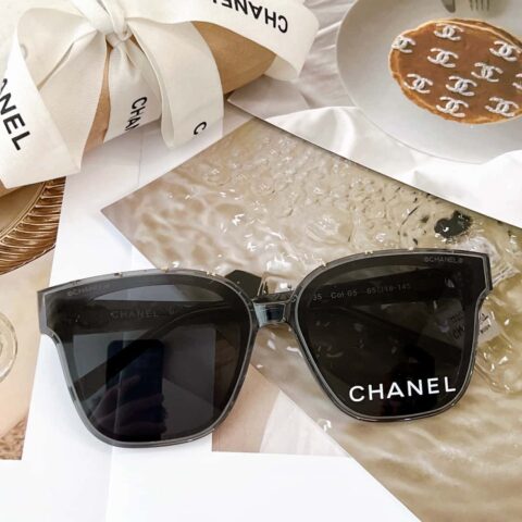 CHANEL香奈儿单logo镜面太阳眼镜