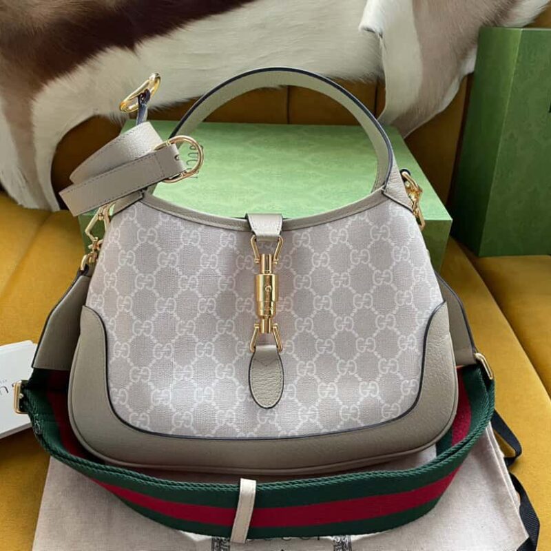 【原厂皮】Gucci新品上架.原厂蓝色皮配PVC腋下包678843