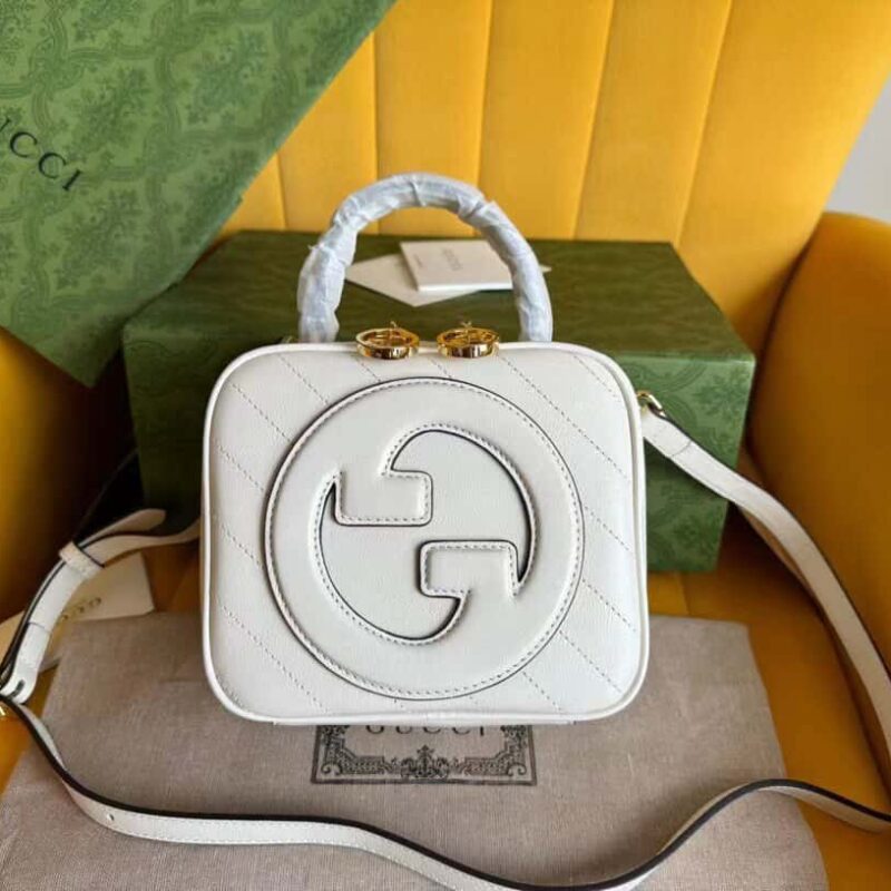 【原厂皮】品牌典藏设计的圆形互扣式双G匠心演绎Gucci Blondie744434