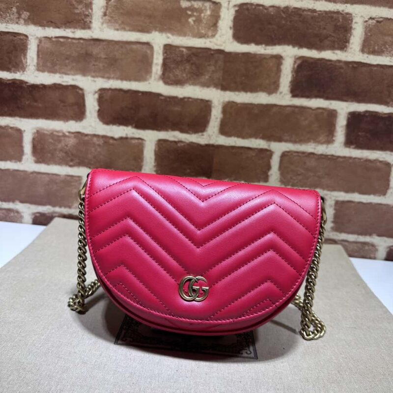 GUCCI古驰GG Marmont系列绗缝链条迷你手袋746431