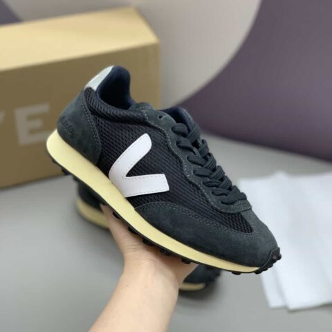 VEJA 情侣款复古阿甘鞋