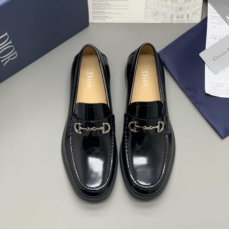 DIOR迪奥 采用黑色光滑牛皮革精心制作男士乐福鞋