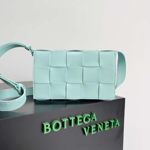 最高端:Bottega Veneta Cassette/枕头包(蒂芙尼蓝色)型号:578004