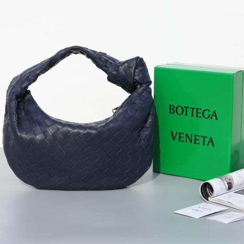 Bottega veneta #葆蝶家#JODIE Bag 型号690225 编号:80700 中号深蓝色