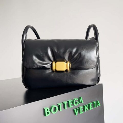 BV Pad 一眼心动帅气包款BOTTEGA VENETA 面包款 款号:717237 黑色