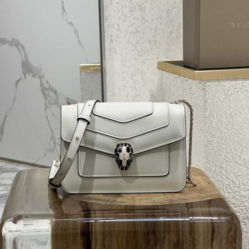 全新“Serpenti Forever”系列斜挎包型号:289676
