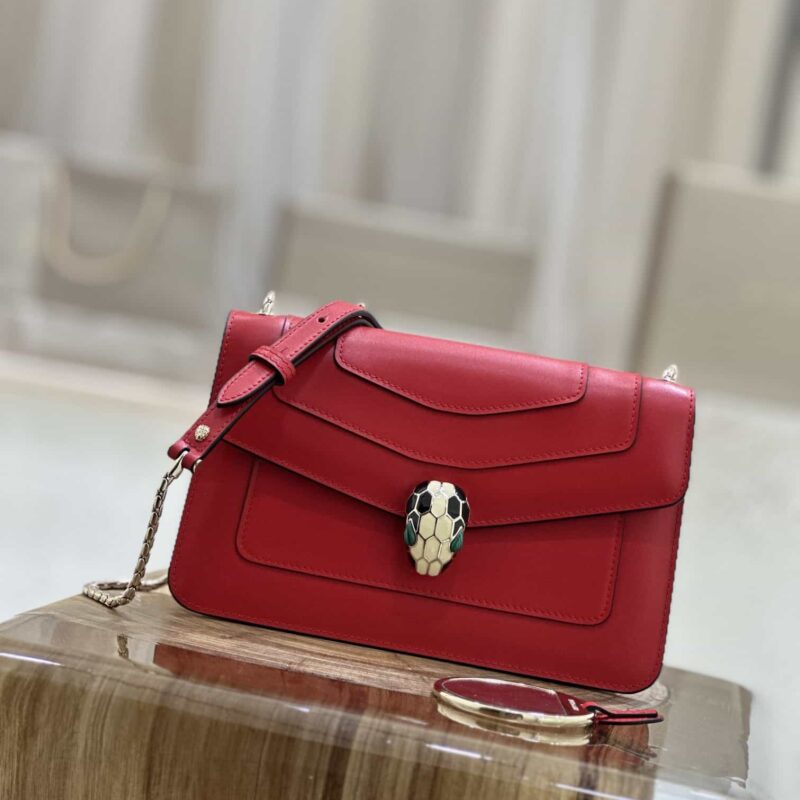 𝘽𝙑𝙇𝙂𝘼𝙍𝙄𝙎𝙀𝙍𝙋𝙀𝙉𝙏𝙄𝙁𝙊𝙍𝙀𝙑𝙀𝙍专柜热卖系列 Serpenti Forever 精致斜挎包型号:38102