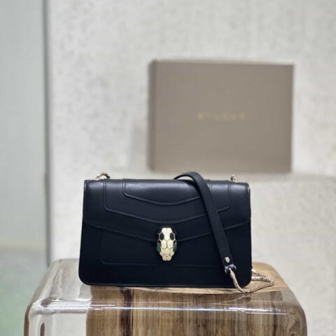 𝘽𝙑𝙇𝙂𝘼𝙍𝙄𝙎𝙀𝙍𝙋𝙀𝙉𝙏𝙄𝙁𝙊𝙍𝙀𝙑𝙀𝙍专柜热卖系列 Serpenti Forever 精致斜挎包型号:38102