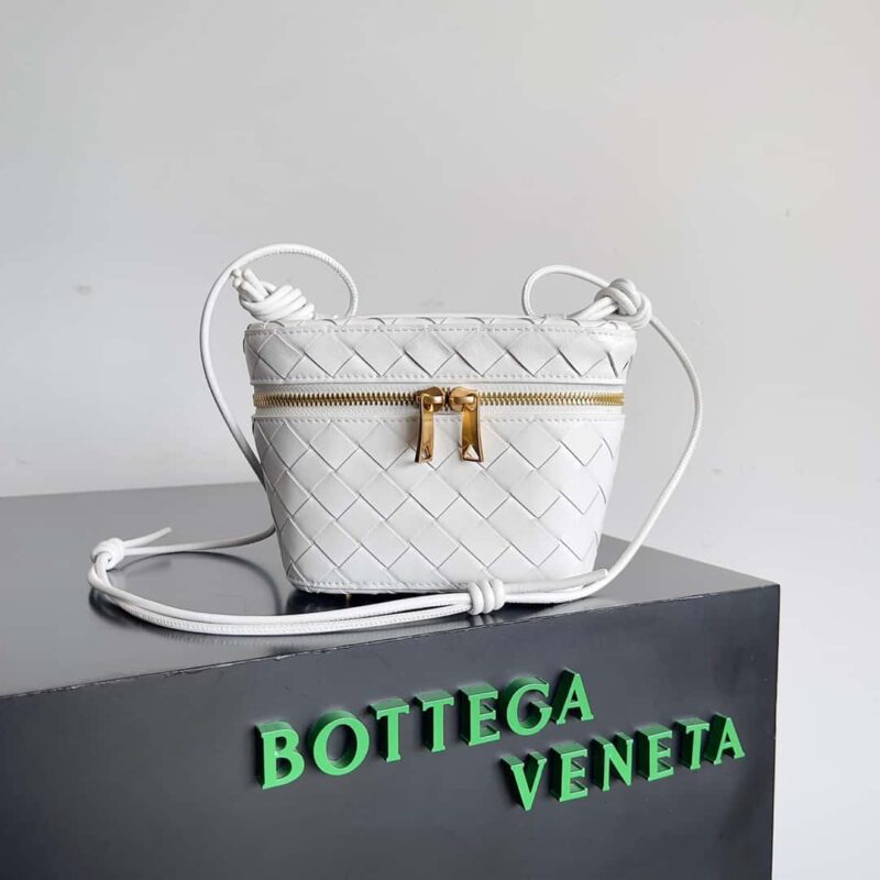 2023新款BV小盒子Bottega Veneta 编织迷你化妆包 型号;743551 小盒子包 白色