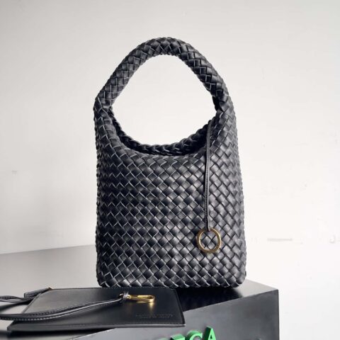 BV Cabat Bucket 水桶包 款号:753172 黑色