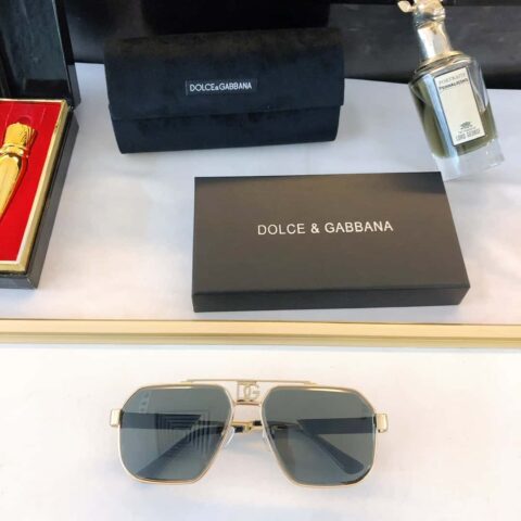 DOLCE&GABBANA杜嘉班纳不规则边框太阳眼镜