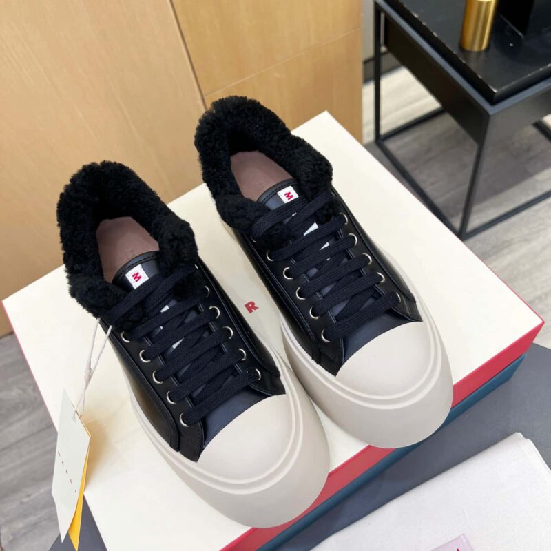🐰🐰MARNI明星同款❤️🔥高版本MARNI走秀款平板鞋