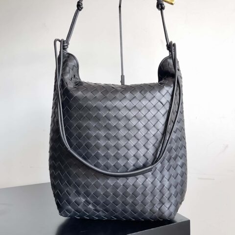 B家新品BV sardine Hobo沙丁鱼款号:765391
