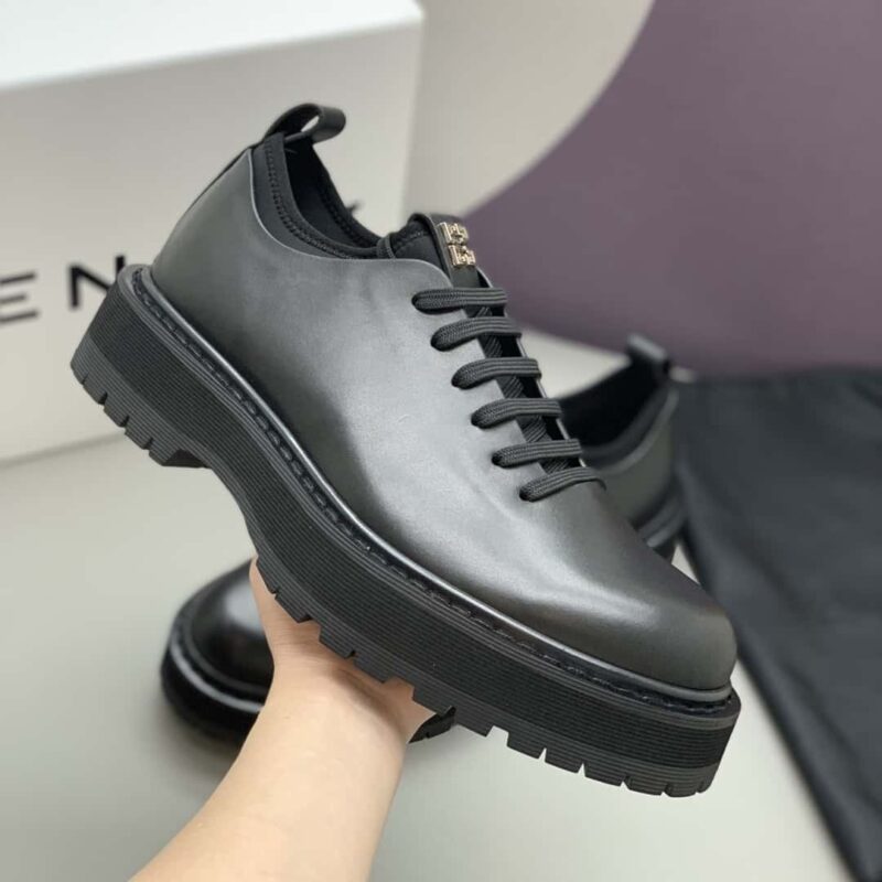 Givenchy/纪梵希 精选牛皮制作男士德比皮鞋