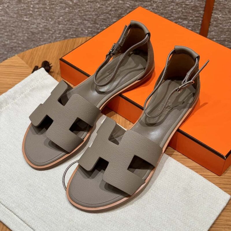 Hermès H家春夏必备穿搭凉鞋