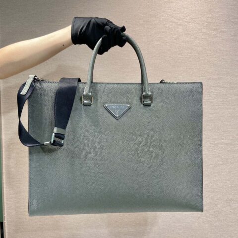 PRADA🎉新款公文包🎉🎉2VG101新色