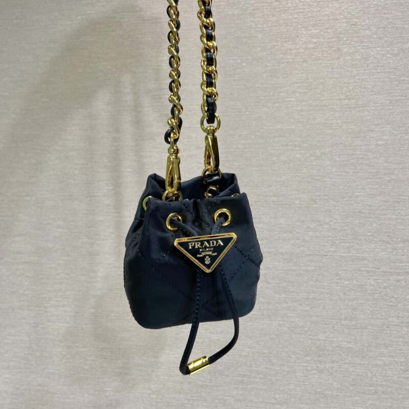 PRADA🎉绣格小水桶🎉1NR016