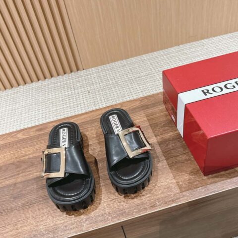 𝐑𝐎𝐆𝐄𝐑 𝐕𝐈𝐕𝐈𝐄𝐑 罗杰维维亚新款饼干厚底拖鞋