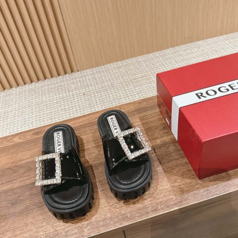 𝐑𝐎𝐆𝐄𝐑 𝐕𝐈𝐕𝐈𝐄𝐑 罗杰维维亚新款饼干厚底拖鞋