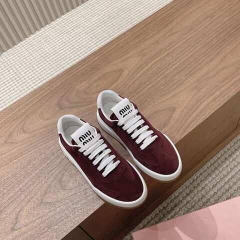 miumiu ss24 new arrival~ miu家2024早春新品系带休闲鞋 这款系带休闲鞋