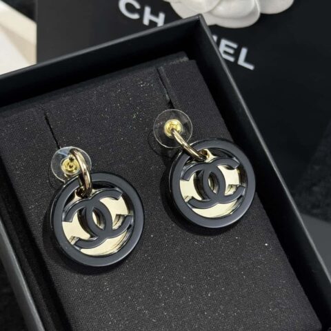 ❗️新品❗️ ☀️新款☑️ 香奈儿c2双c圆形黑色耳钉耳环 ☀️