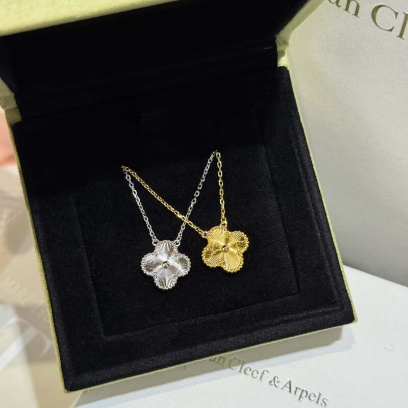 ❗️CNC版本❗️ ☀️Van Cleef &Arpels 梵克雅宝镭雕四叶草项链 ☀
