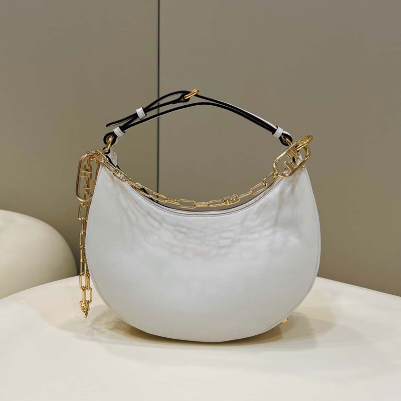 FENDI Fendigraphy腋下包 款号:80056m白色