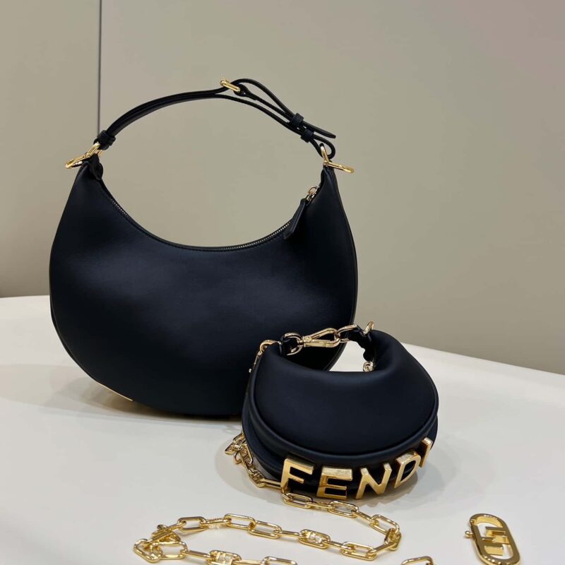 FENDI Fendigraphy腋下包 款号:80056m黑色