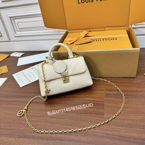 LV M12145 NANO MADELEINE 手袋