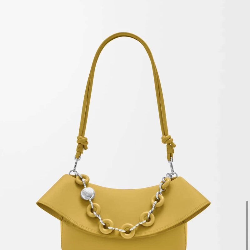 LOEWE 最新|𝑙𝑜𝑒𝑤𝑒 𝑜𝑙𝑎 手袋“鹊定爱”七夕限定Ola手袋AP22P22X09