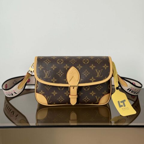 【特级原厂】 DIANE 手袋👜 型号: M45985老花 动态芯片版