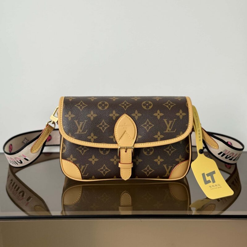 【特级原厂】 DIANE 手袋👜 型号: M45985老花 动态芯片版