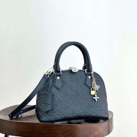 【特级原厂】  Aims BB 手袋👜  型号: M26686 动态芯片版