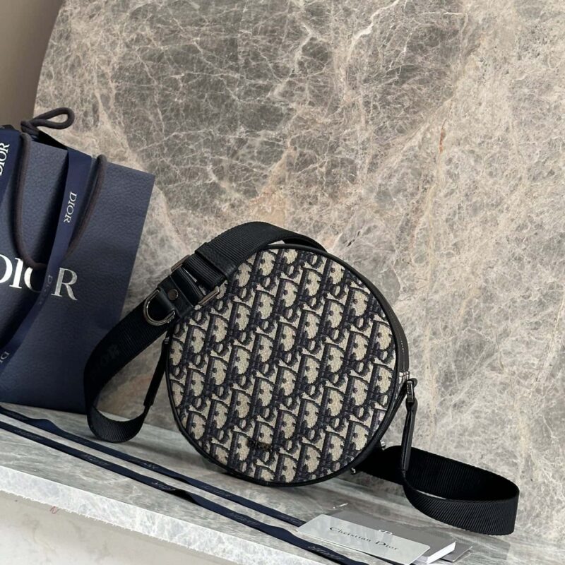 迪奥DiorDior Yoyo 拉链信使包圆饼包