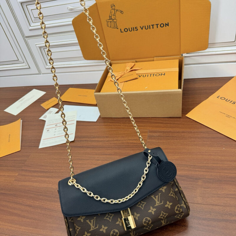 LV M26285私品(163动态UID )
