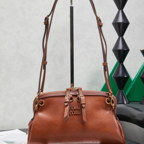 miumiu 5BF131