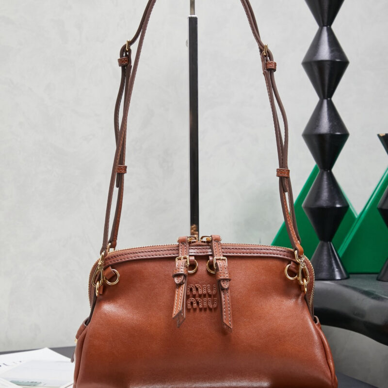 miumiu 5BF131