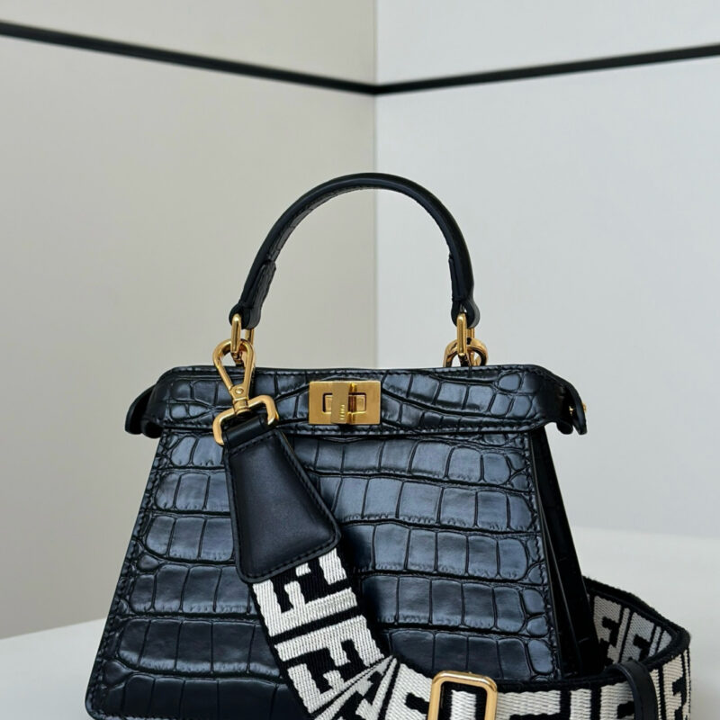 FENDI peekaboo 全新系列Isee you petite 最新尺寸 款号:66805黑