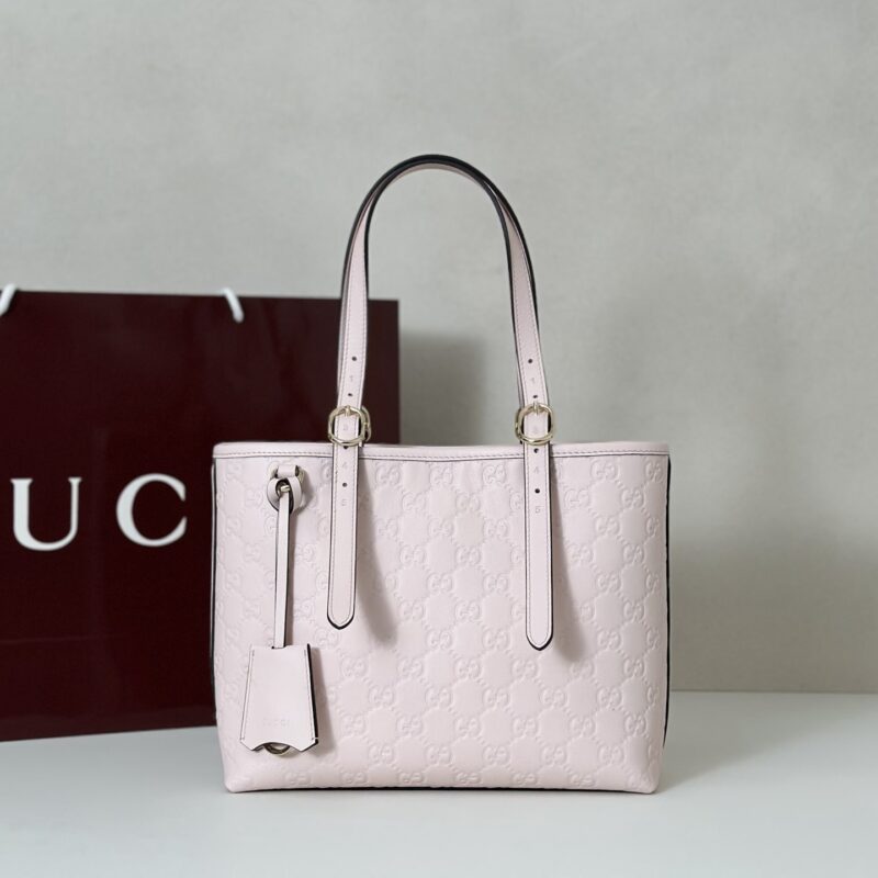 GUCCI 专柜品质，顶级原单货，实物实拍！款号847456浅粉压字