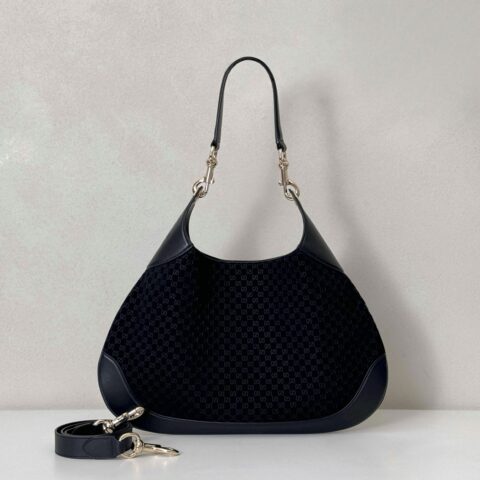 GUCCI  专柜品质，顶级原单货，实物实拍！款号834981克绒压字