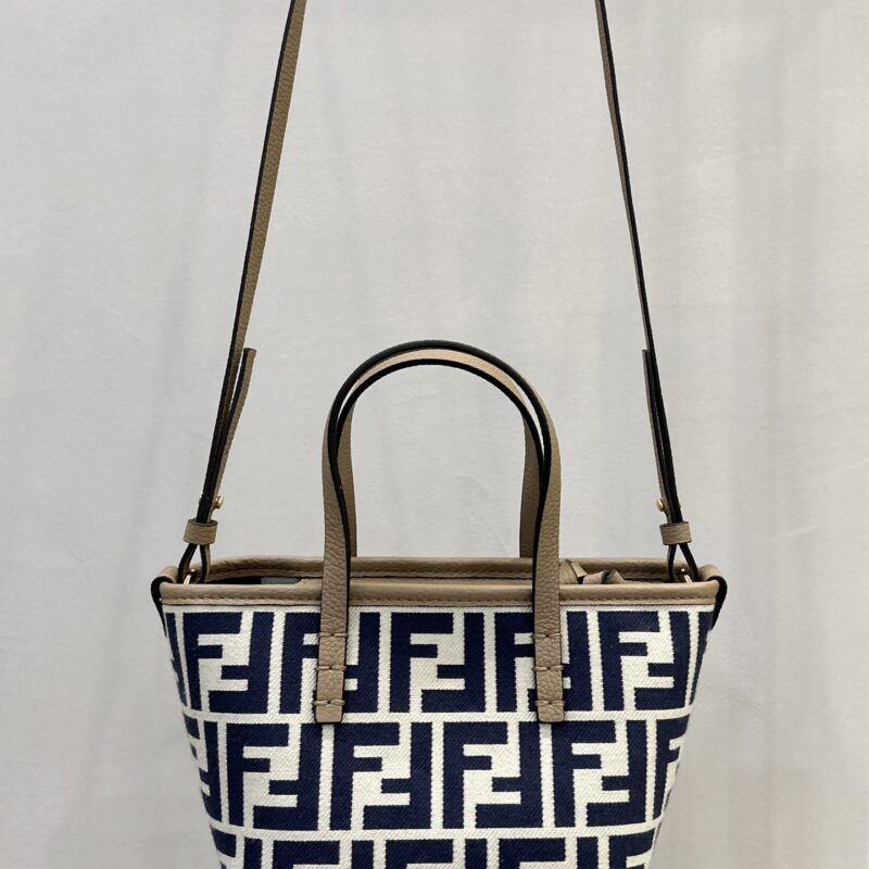 FENDI 新品 mini roll,经典双F布料Logo和同色系色皮革 款号8655A兰